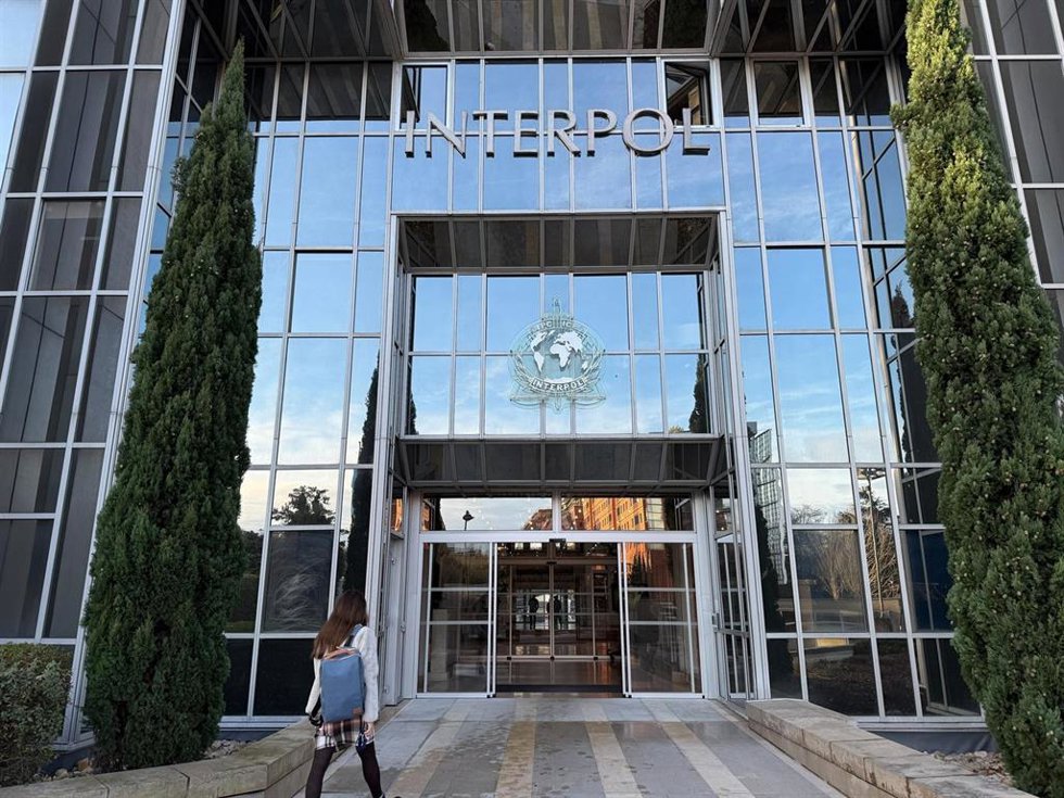 Archivo - Entrada a la sede de Interpol en Lyon, Francia