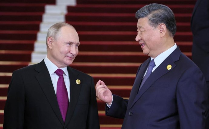 Archivo - Arquivo - Os presidentes da Rússia e da China, Vladimir Putin e Xi Jinping.