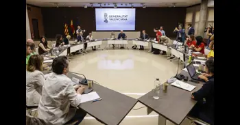 Educació puja l'oferta d'increment salarial als docents a 200 euros al mes fins al 2028