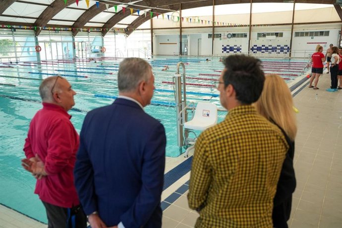 Piscina cubierta del Centro Deportivo Alcosa de Sevilla