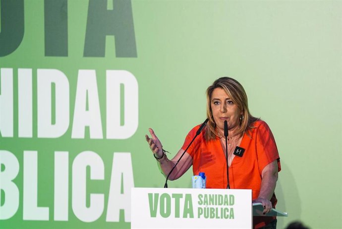 La senadora del PSOE y expresidenta de la Junta de Andalucía, Susana Díaz, durante un acto público de campaña. A 13 de mayo de 2026 en Sevilla (Andalucía, España).
