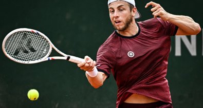 Tenis