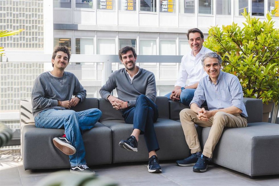 Equipo de Plus Partners.