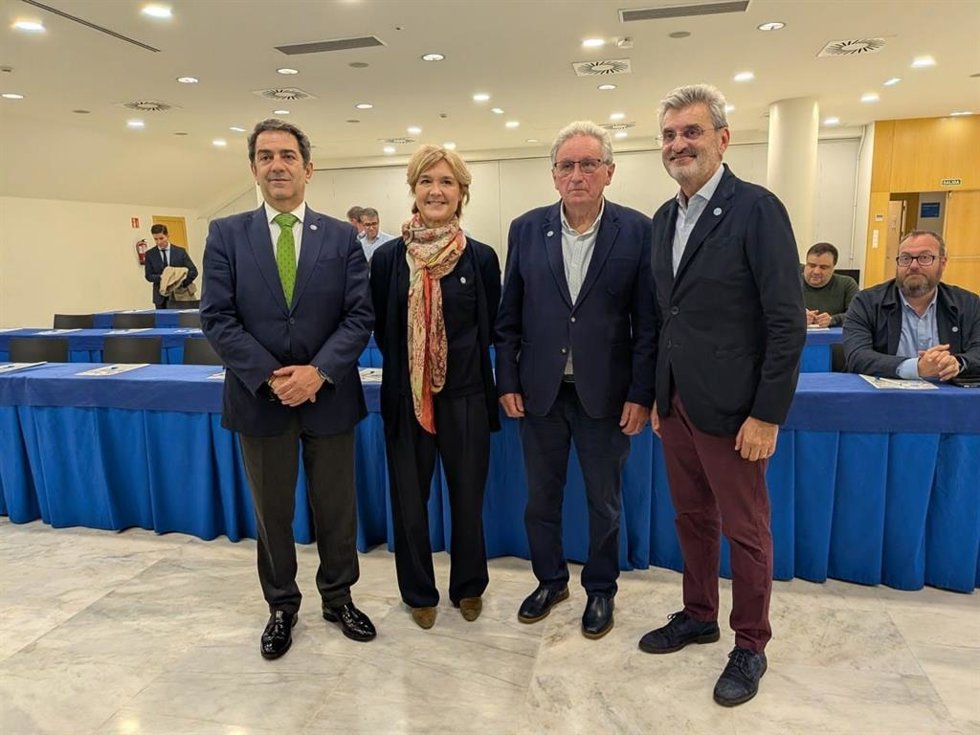 ASAJA celebra en Oviedo la Jornada “Impulsando el sector lácteo en España. Innovación y Competitividad”.