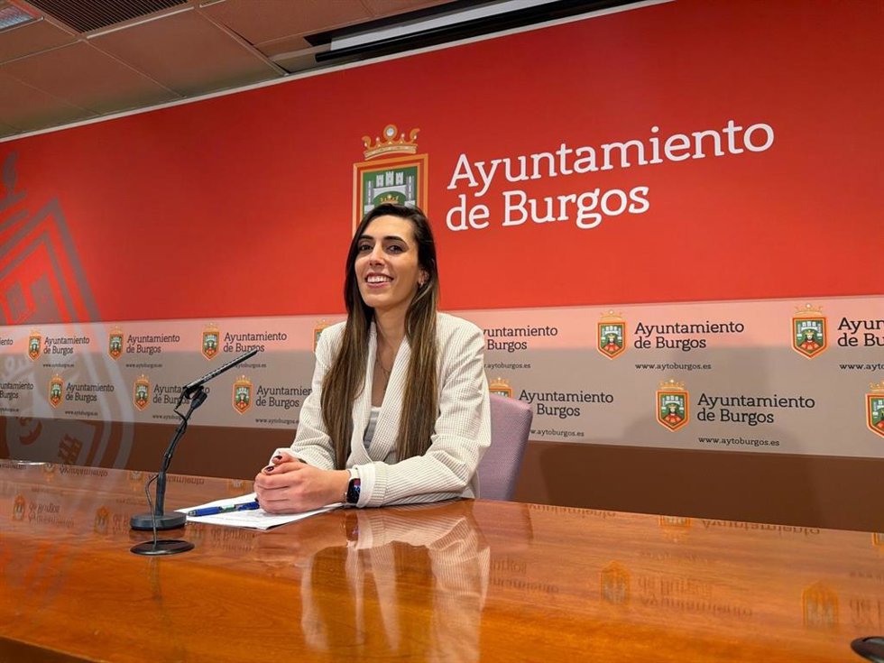 Andrea Ballesteros durante la presentación de la Noche Blanca.
