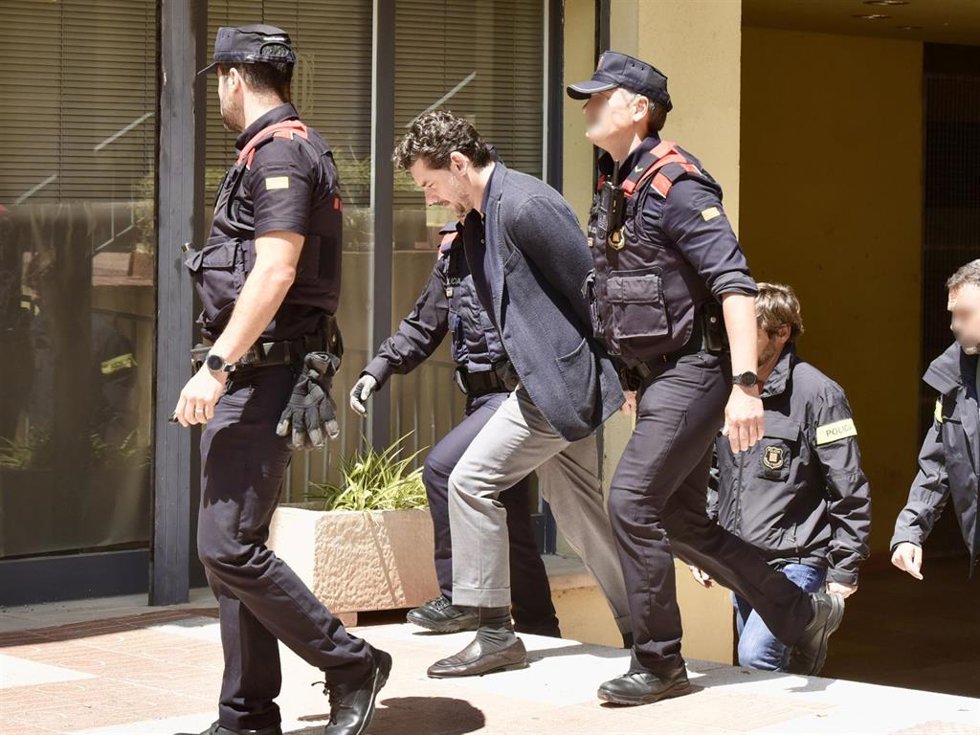 Jonathan Andic, el hijo del fundador de Mango, a su llegada al Juzgado de Instrucción 5 de Martorell (Barcelona)