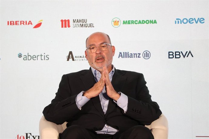 El consejero delegado de Telefónica, Emilio Gayo, durante la primera jornada del VII Foro Internacional Expansión, en el Parador de Alcalá de Henares, a 19 de mayo de 2025, en Alcalá de Henares, Madrid (España). El foro, organizado por el diario económico