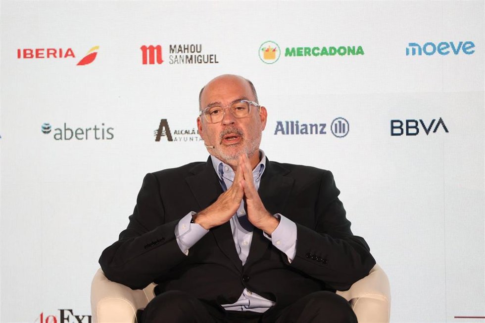 El consejero delegado de Telefónica, Emilio Gayo, durante la primera jornada del VII Foro Internacional Expansión, en el Parador de Alcalá de Henares, a 19 de mayo de 2025, en Alcalá de Henares, Madrid (España). El foro, organizado por el diario económico