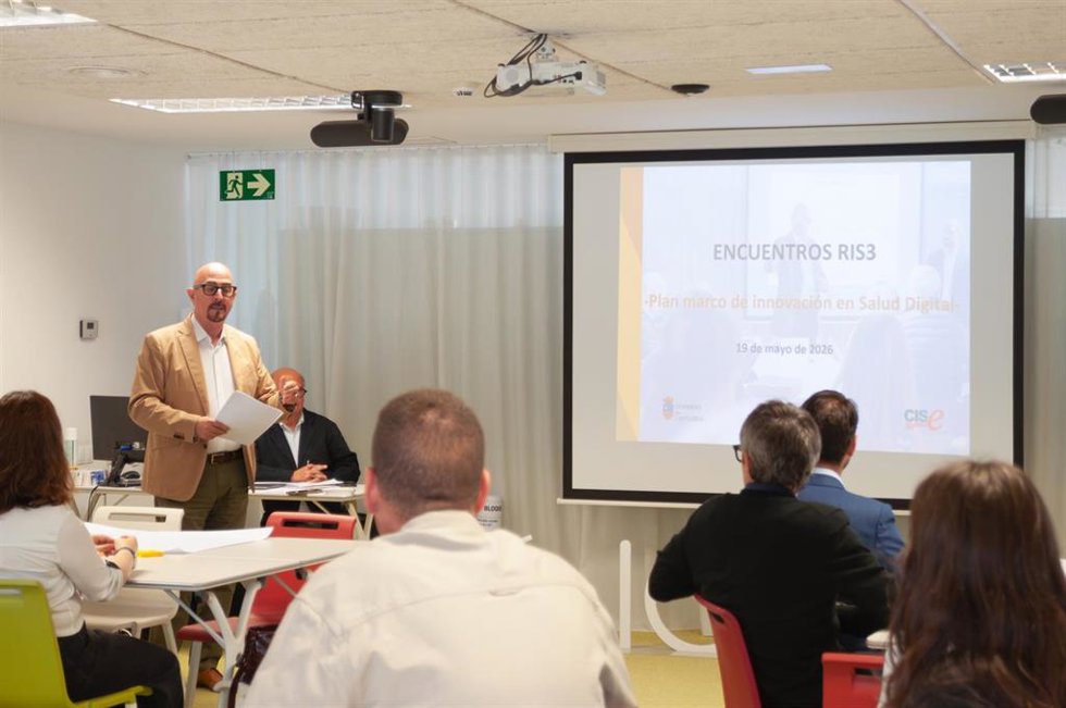Cantabria apuesta por un modelo sanitario "proactivo, preventivo, personalizado y sostenible"