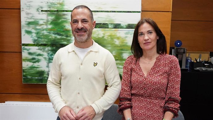 El alcalde de Siero, Ángel García 'Cepi', y la concejala de Políticas Sociales y Atención a las Personas, María José Fernández.