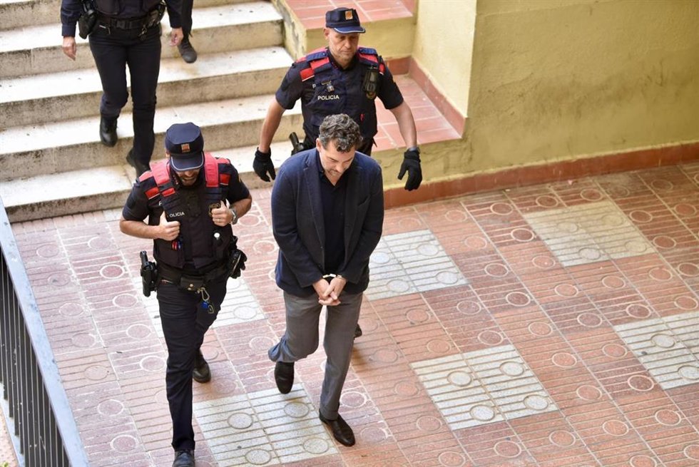 Jonathan Andic, el hijo del fundador de Mango, Isak Andic, tras comparecer ante la titular del Juzgado de Instrucción número 5 de Martorell (Barcelona) este martes