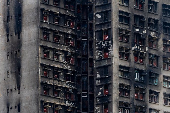 Imagem de arquivo do complexo de arranha-céus que pegou fogo em Hong Kong.