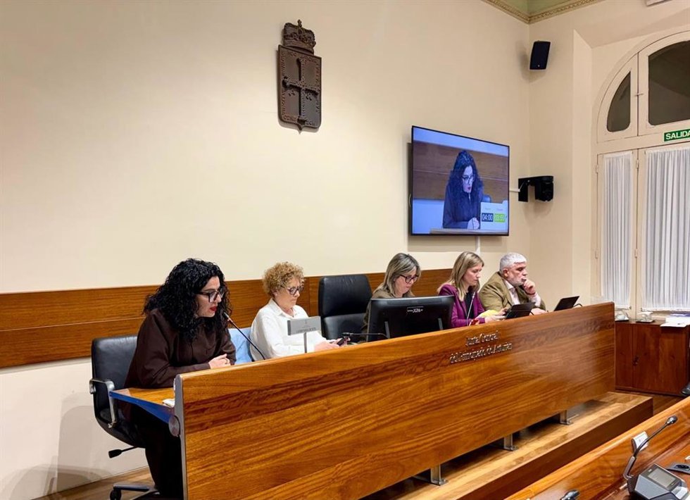 Comisión de Cultura, Política Llingüística y Deporte.