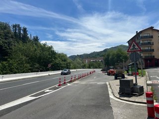 Diputación de Gipuzkoa inicia las obras para acondicionar una parada de autobuses "segura y accesible" en Azpilgoeta