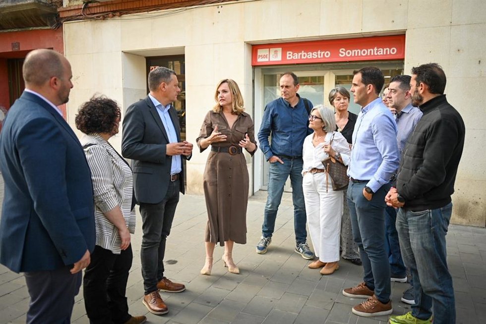 Pilar Alegría ha estado en la ciudad de Barbastro en la tarde de este martes.