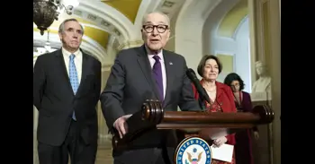 El Senat dels EUA aprova una resolució per limitar els poders de guerra de Trump i retirar tropes de l'Iran