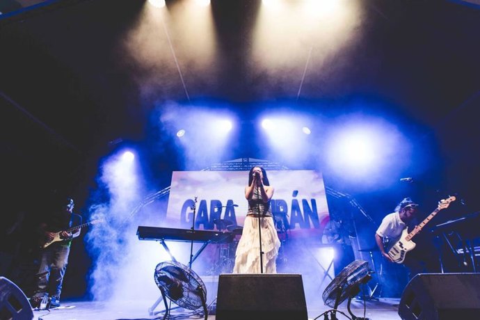 La cantante Gara Durán, en una actuación.