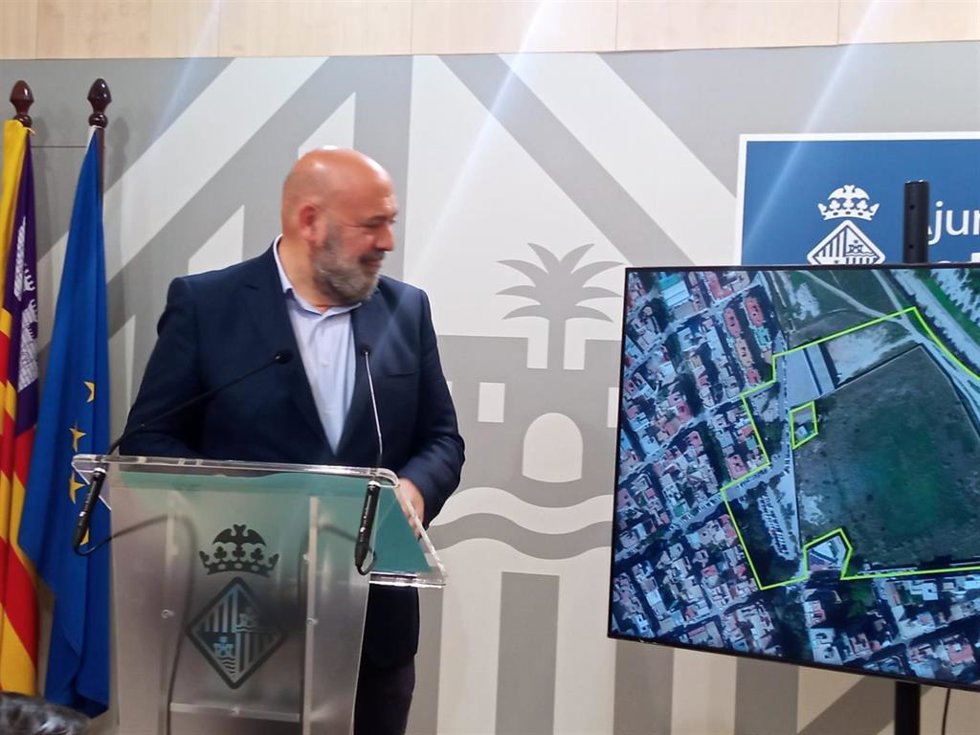 El alcalde de Palmal, Jaime Martínez, en rueda de prensa.