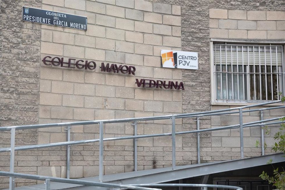 Archivo - Entrada de un colegio mayor durante la presentación del Plan Vive Universitario, a 9 de marzo de 2026, en Madrid (España).