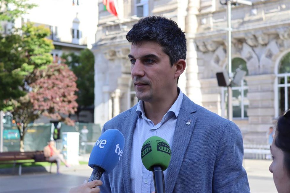 El secretario general y portavoz municipal del PSOE en Santander, Daniel Fernández