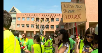 Sindicats "intuïxen" que el professorat no avalarà l'oferta d'Educació i intentaran "reobrir" la negociació