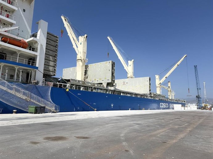 El muelle de Azucenas lidera el número de escalas y el Contradique el tráfico de mercancías durante el primer cuatrimestre de 2026 en el Puerto de Motril.