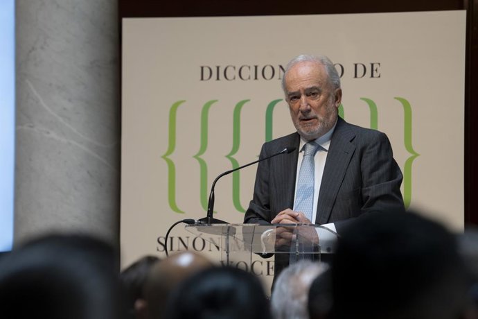 Presentacion del Diccionario de sinonimos, antonimos y voces afines