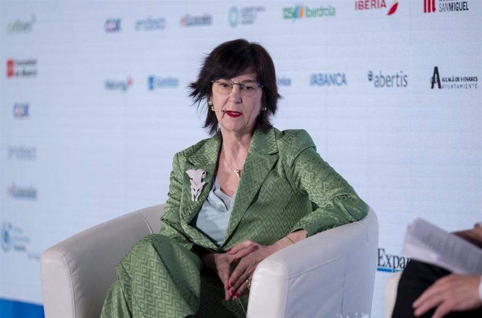 La presidenta de la CNMC, Cani Fernández, durante la segunda jornada del VII Foro Internacional Expansión, en el Parador de Alcalá de Henares, a 20 de mayo de 2026, en Alcalá de Henares, Madrid (España).