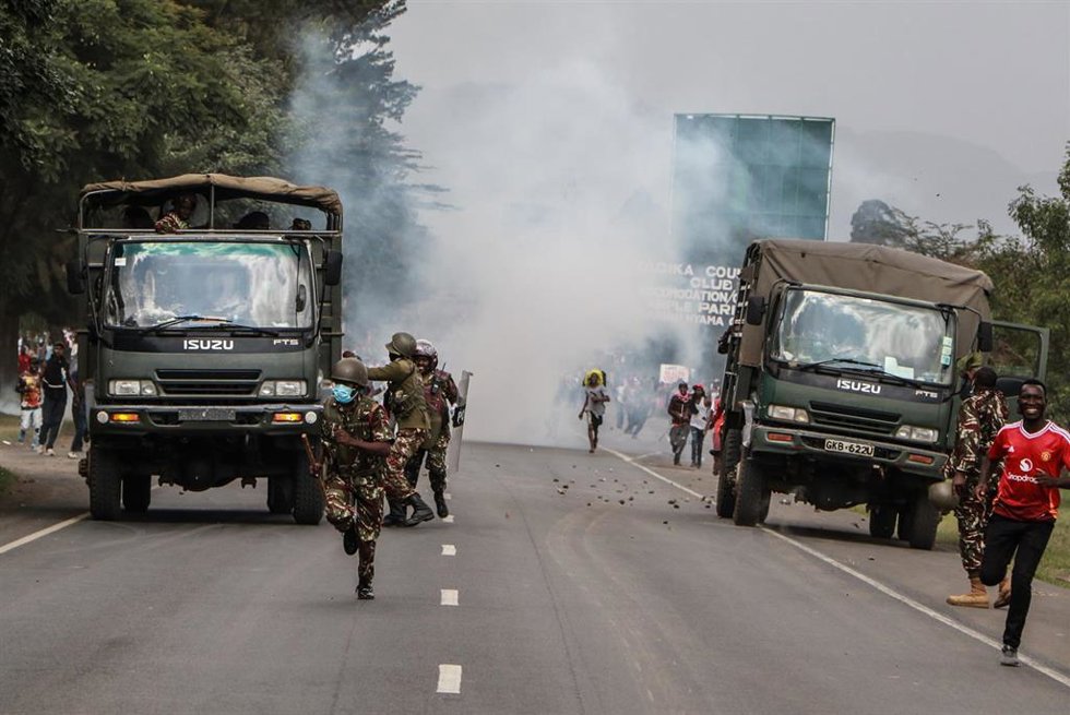 Archivo - Imagen de archivo de la Policía de Kenia durante las protestas.