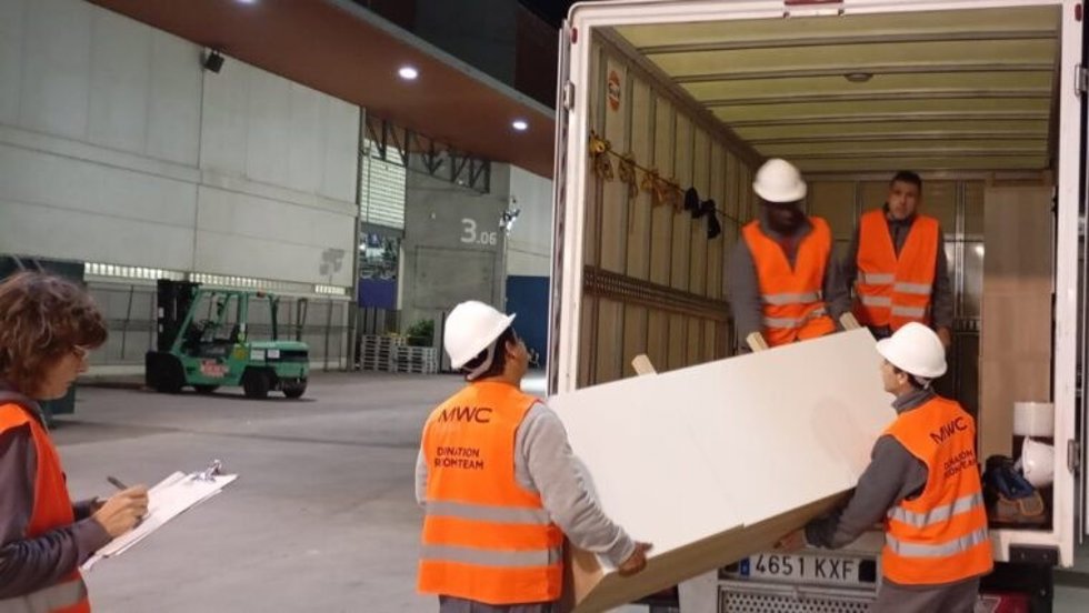 Recogida de material del MWC.