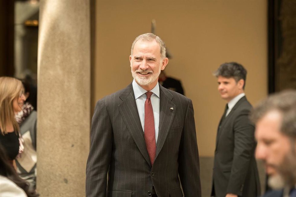 El Rey Felipe VI entrega el X Premio Enrique V. Iglesias al Desarrollo del Espacio Empresarial Iberoamericano a la familia Luksic por su trayectoria empresarial, en el Palacio Real de El Pardo, a 18 de mayo de 2026, en Madrid (España). El galardón destaca