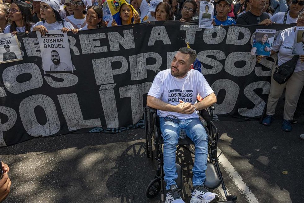 Archivo - El periodista venezolano Roberto Centeno, excarcelado de una cárcel venezolana
