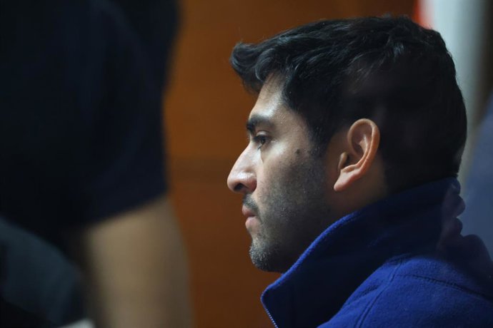 Santiago, 18 de mayo de 2026. Control de detencion del padre de la nina que fallecio la tarde del domingo luego de caer desde un piso 11 en un edificio de Las Condes.  Jonnathan Oyarzun/Aton Chile
