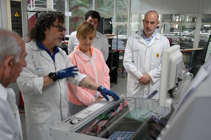 La consellera d'Indústria, Marián Cano, visita Inelcom