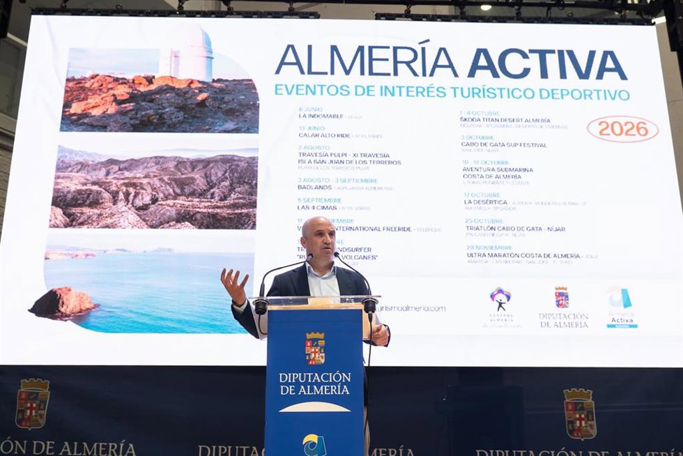 El presidente de la Diputación de Almería, José Antonio García Alcaina, durante la presentación de la nueva edición de 'Almería Activa'.