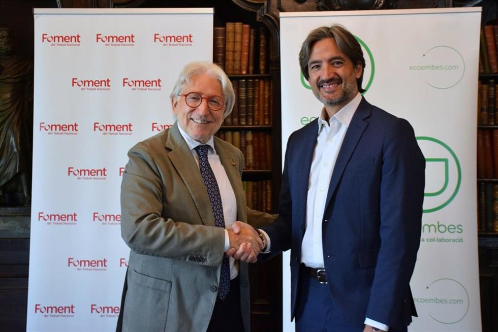 El presidente de Foment del Treball, Josep Sánchez Llibre, y el gerente de Catalunya, Comunidad Valenciana y Baleares de Ecoembes, Xavier Balagué