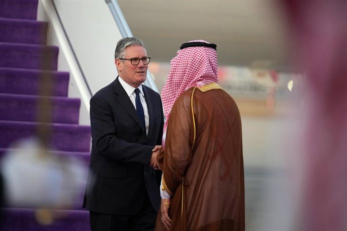 Archivo - El primer ministro británico, Keir Starmer, en su reciente visita a Arabia Saudí.