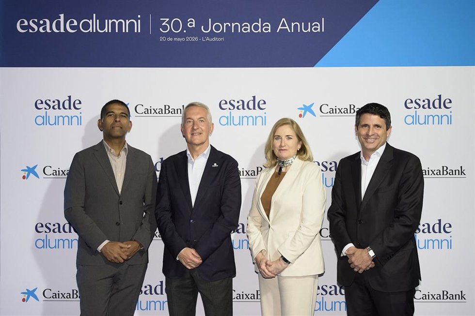 (De I A D) El Director General De Esade, Daniel Traça; El Presidente Y Consejero Delegado De Pepsico, Ramon Laguarta; La Presidenta Del Patronato De Fundación Esade, Anna Xicoy, Y El Presidente De Esade Alumni, Jorge Alcover