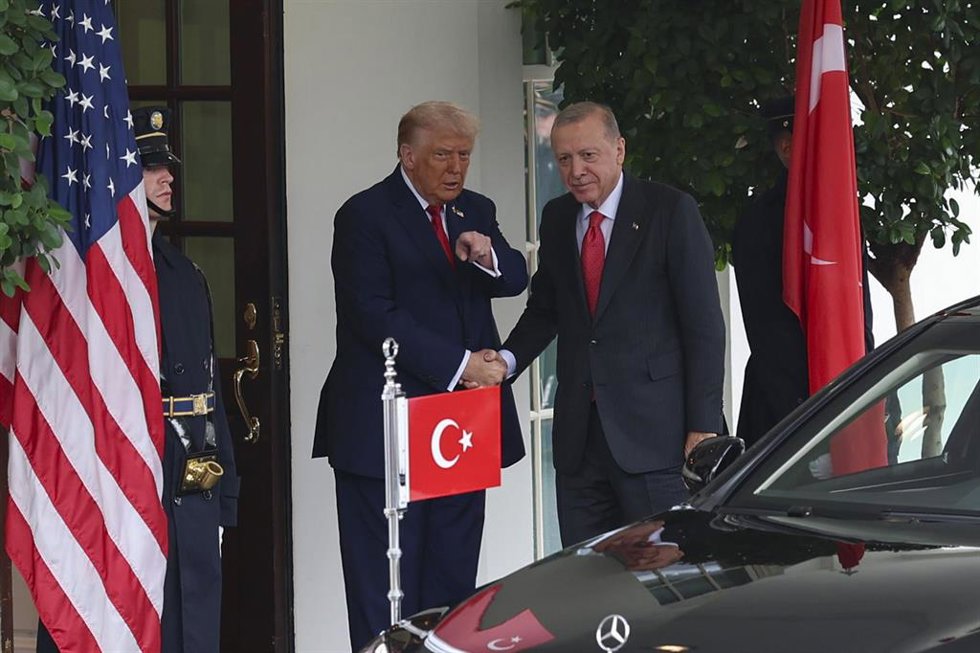 Archivo - Los presidentes de EEUU y Turquía, Donald Trump y Recep Tayyip Erdogan respectivamente