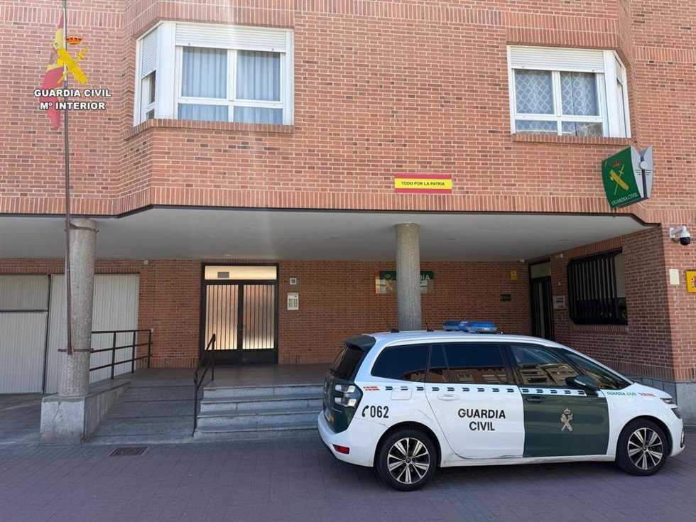 Imagen de archivo de una patrulla de la Guardia Civil en Ávila