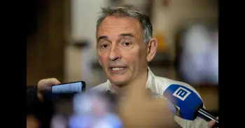 Enrique Santiago cree que EEUU facilitó información de Zapatero por su  interés en provocar una crisis en el Gobierno