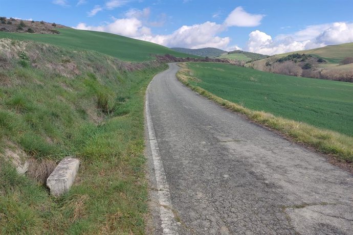 La NA-2348 que da acceso a Janáriz / Janaritz que se incorpora a la Red de Carreteras del Gobierno de Navarra.