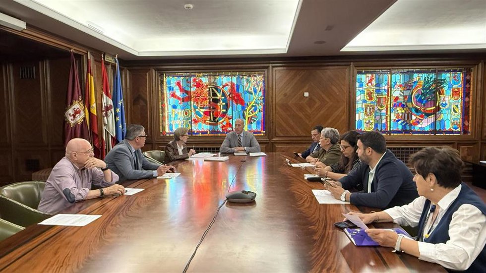Imagen de la Junta de Gobierno Local del Ayuntamiento de León presidida por el alcalde, José Antonio Diez.