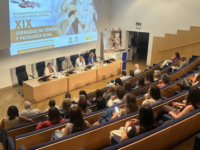 Jornadas de género y patologia dual.