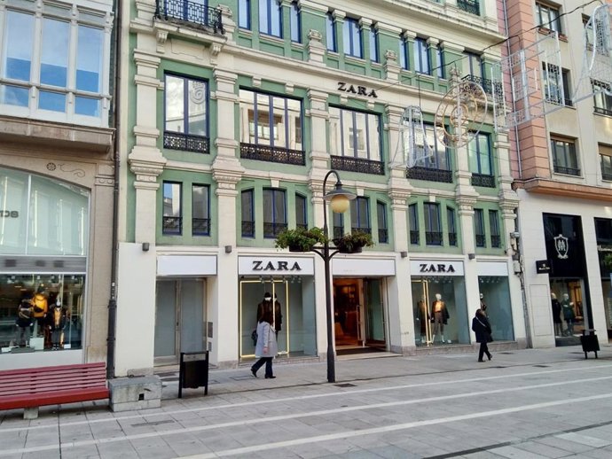 Archivo - Zara en Oviedo