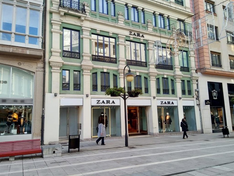 Archivo - Zara en Oviedo