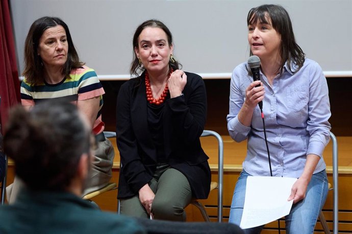 La vicepresidenta tercera y consejera de Vivienda, Juventud y Políticas Migratorias, Begoña Alfaro, participa en la apertura de la jornada 'Juventud y salud sexual en el ámbito comunitario'.