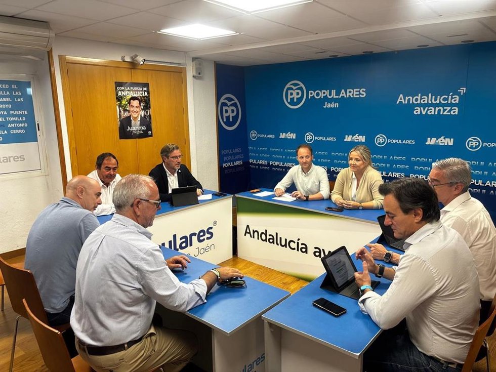 Reunión del comité permanente del PP de Jaén.