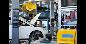 Firmado el nuevo convenio colectivo del comercio del metal en Cantabria, que afecta a 6.000 trabajadores