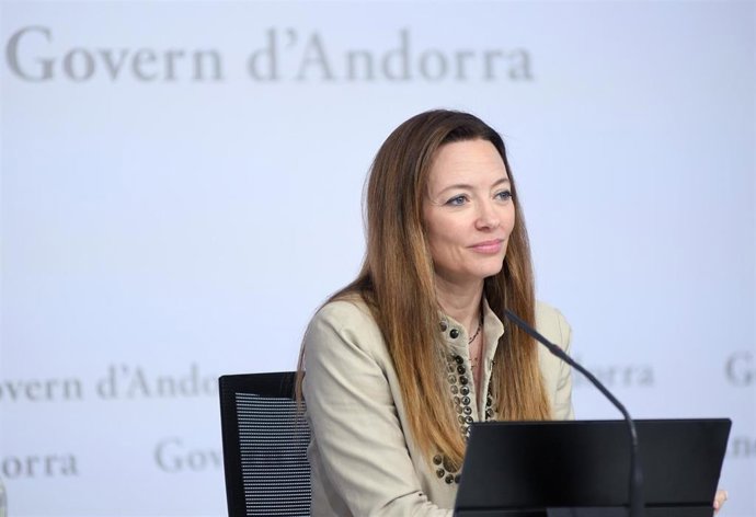 La ministra de Sanidad, Helena Mas, durante la rueda de prensa este jueves
